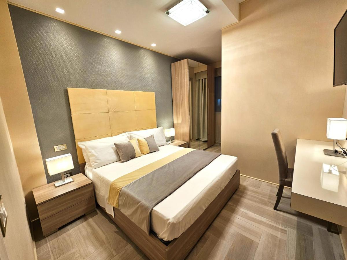Astoria Supreme - Modern Boutique Suites Lecce Exterior foto